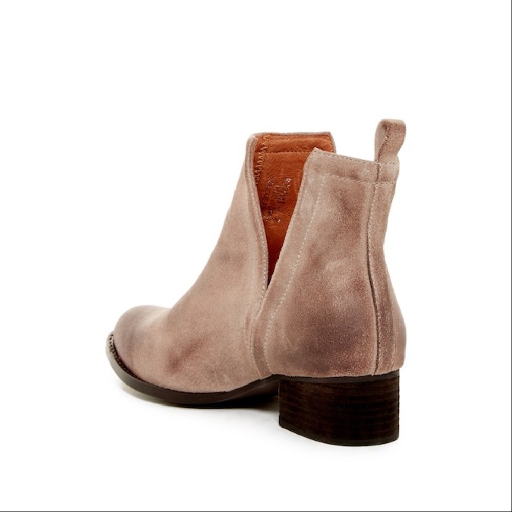 Jeffrey Campbell NWOB Muskrat Booties Side Cut - Picture 3 of 8